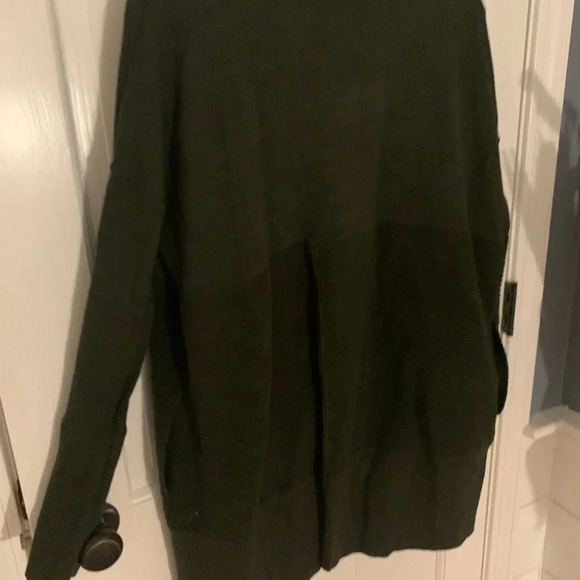 Lululemon Merino Wool Cardigan Sweater in Dark Green Size 4 NWOT - Picture 6 of 7